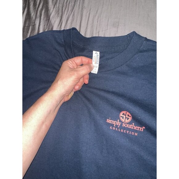 Simply Southern women’s sz. Large Navy Blue Classic Design Tee. - Picture 3 of 3